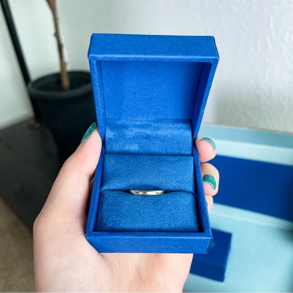 Clean Origin 14K Solid Gold Taylor Band Classic Comfort Wedding Band - Picture 2 of 12